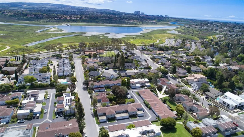 361 Ravello Lane, Costa Mesa, California 92627