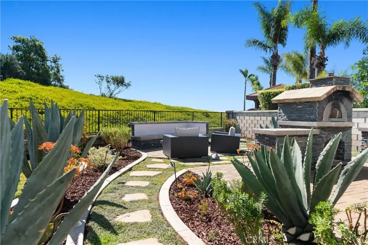 4 Pacific Crest, Laguna Niguel, California 92677