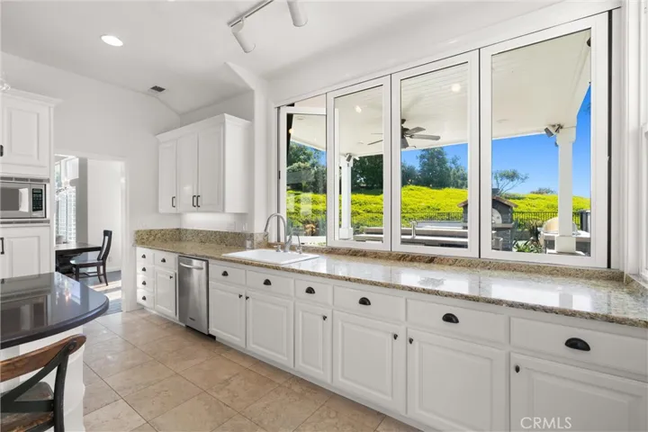4 Pacific Crest, Laguna Niguel, California 92677