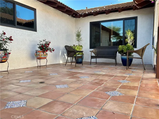 446 E Kendall Street, Corona, California 92879