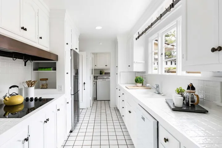 534 Santa Rita Avenue, Palo Alto, California 94301