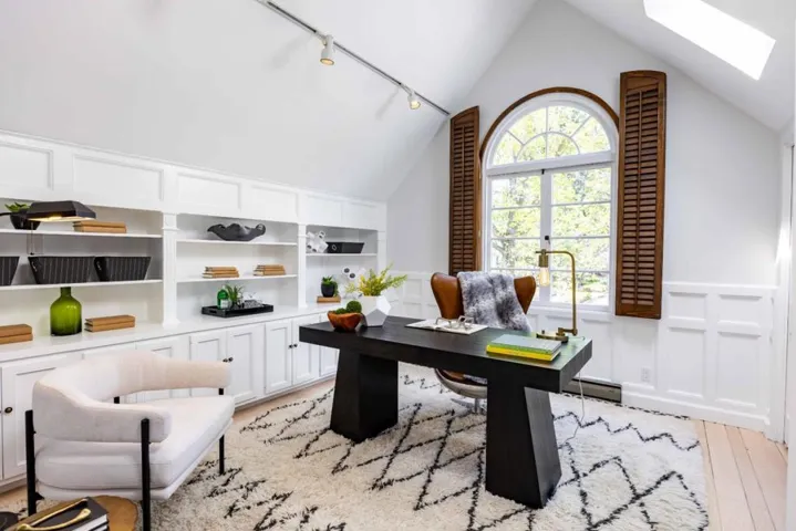 534 Santa Rita Avenue, Palo Alto, California 94301