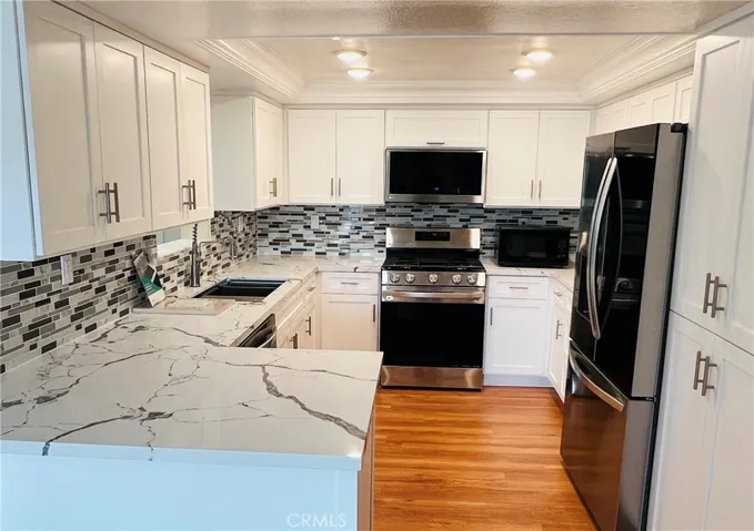 Fully renovated kitchen!