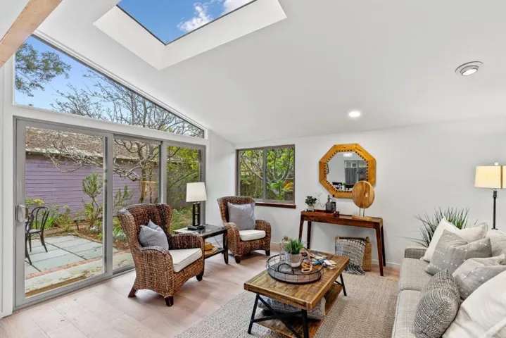 939 Cowper Street, Palo Alto, California 94301