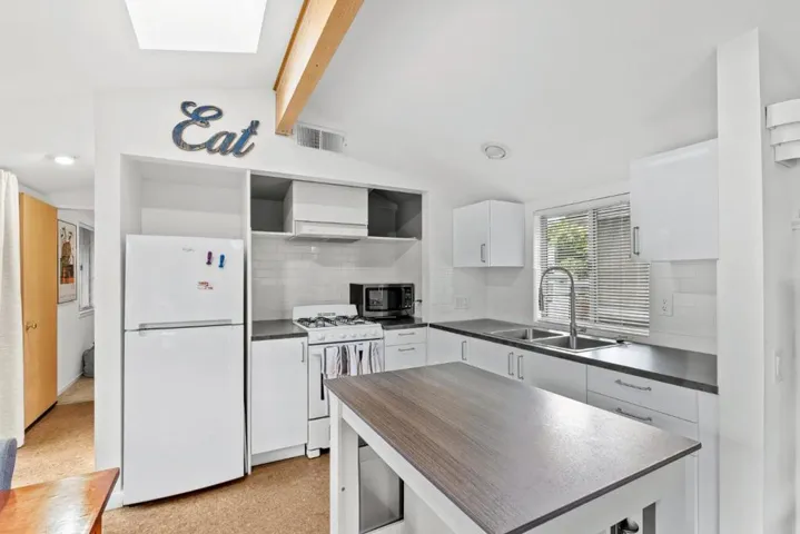 939 Cowper Street, Palo Alto, California 94301