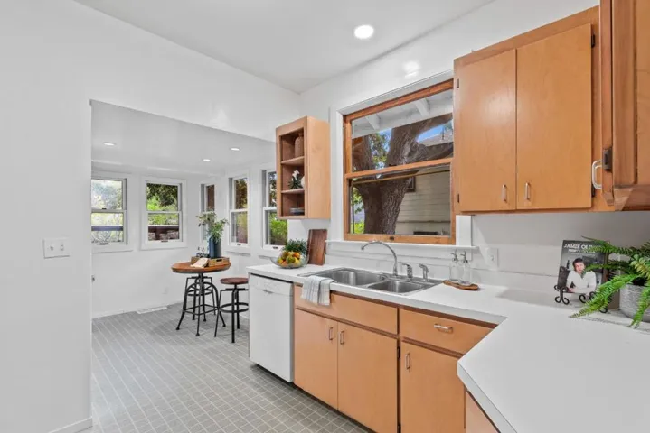 939 Cowper Street, Palo Alto, California 94301