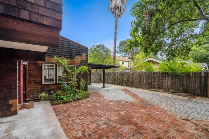 939 Cowper Street, Palo Alto, California 94301