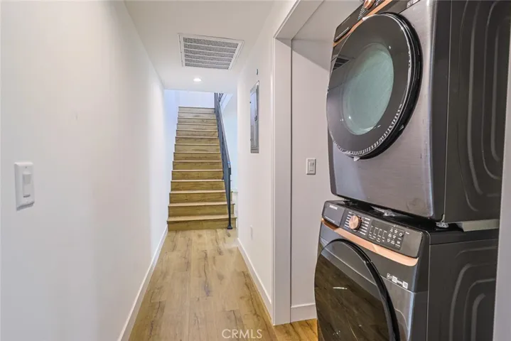 6222 Banner Avenue, Los Angeles, California 90038