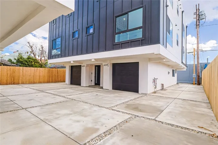 6222 Banner Avenue, Los Angeles, California 90038