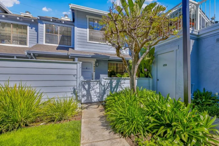 1925 Vista Cay, San Mateo, California 94404