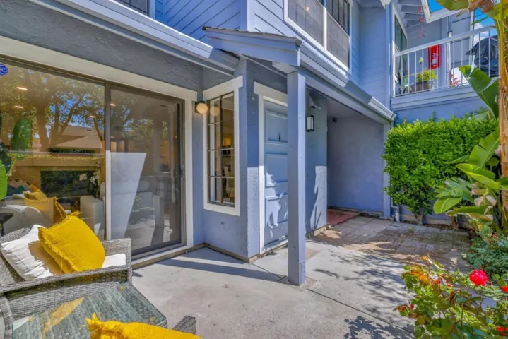 1925 Vista Cay, San Mateo, California 94404