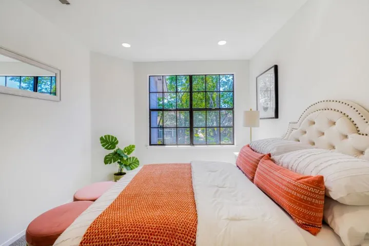 1925 Vista Cay, San Mateo, California 94404