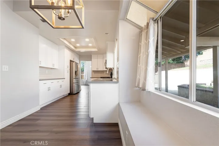 Bench Seating in the Kitchen Nook