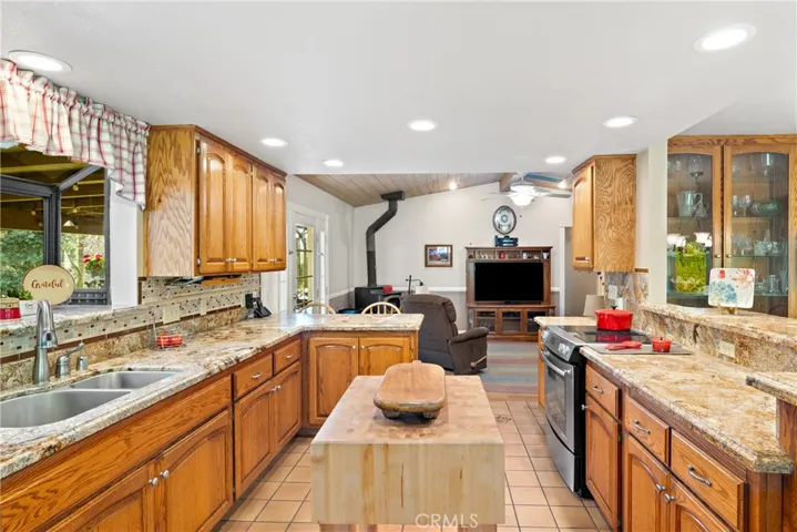 38309 Oak Glen Road, Yucaipa, California 92399