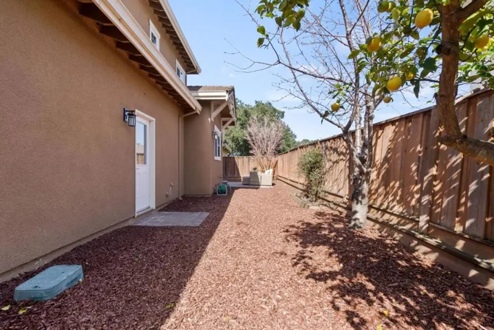 286 Monroe Drive, Mountain View, California 94040