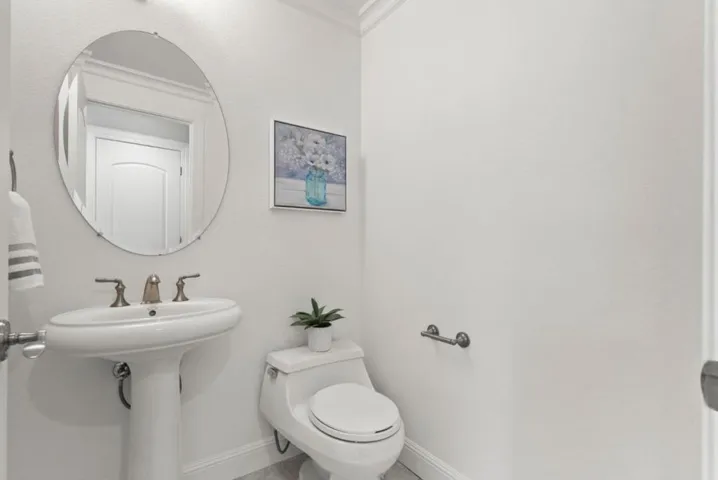 286 Monroe Drive, Mountain View, California 94040