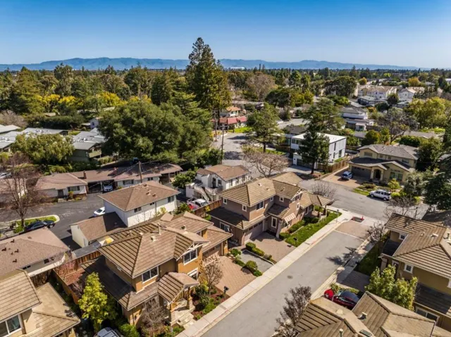 286 Monroe Drive, Mountain View, California 94040