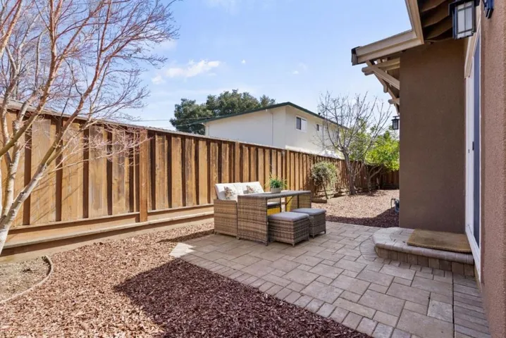 286 Monroe Drive, Mountain View, California 94040