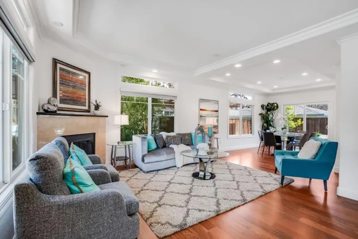 286 Monroe Drive, Mountain View, California 94040