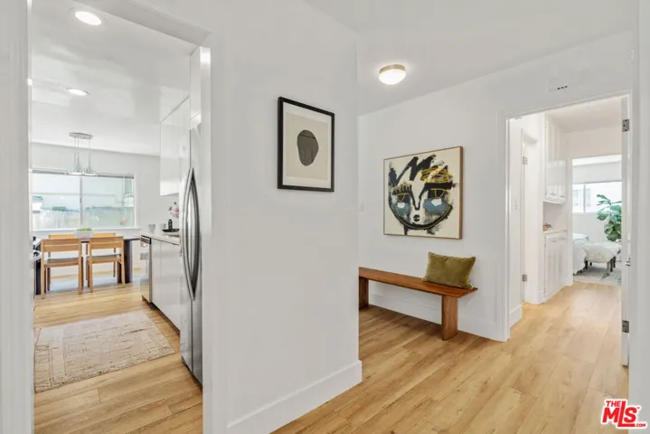 11910 Mayfield Avenue 103, Los Angeles, California 90049