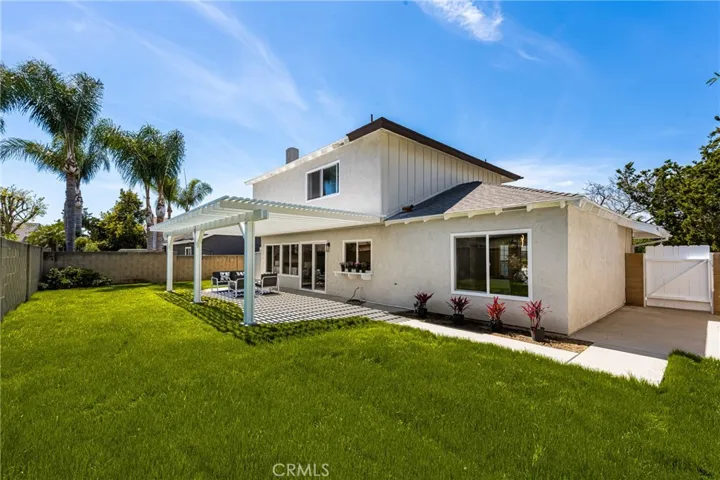 7584 E Paseo Laredo, Anaheim Hills, California 92808