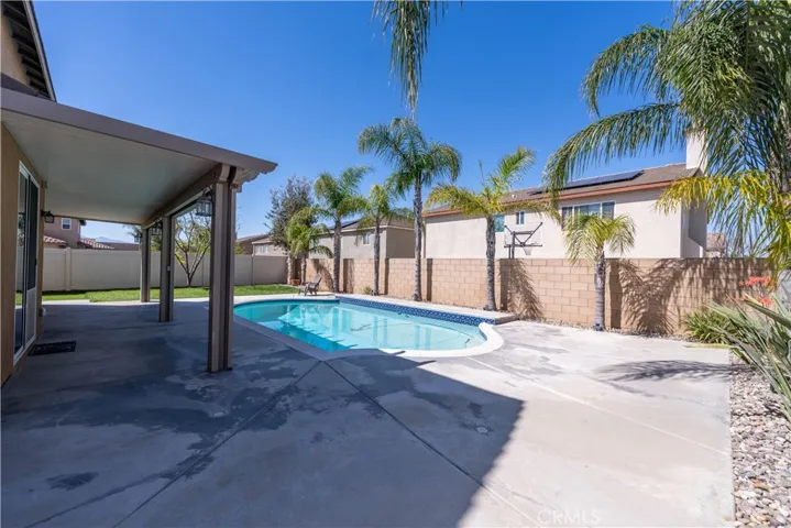 6653 Citrine Court, Jurupa Valley, California 91752