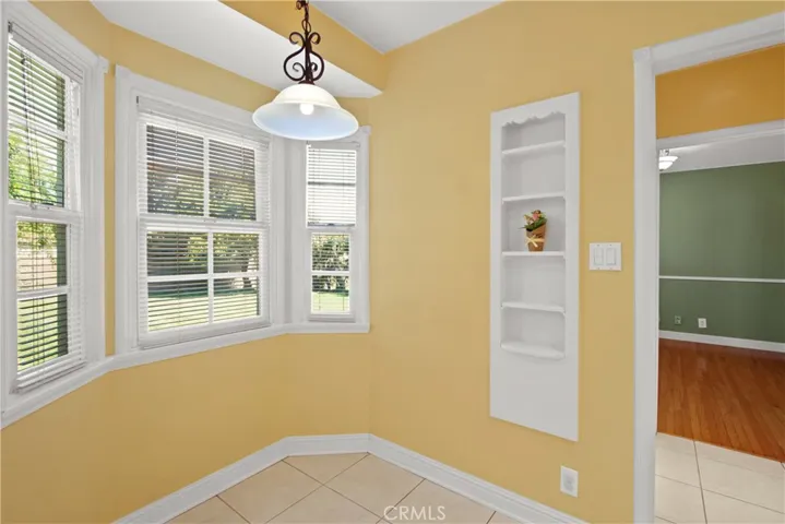 408 N Beachwood Drive, Burbank, California 91506
