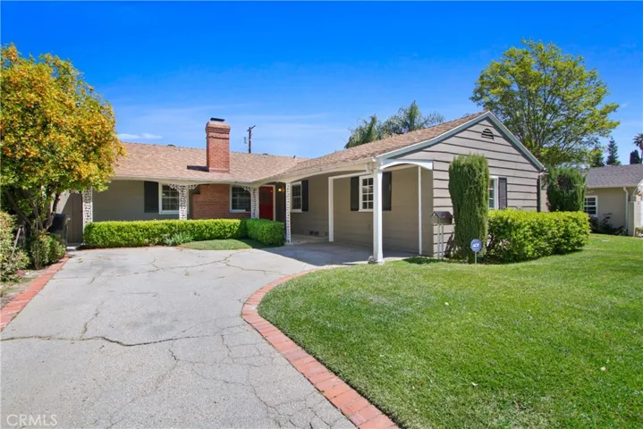 408 N Beachwood Drive, Burbank, California 91506