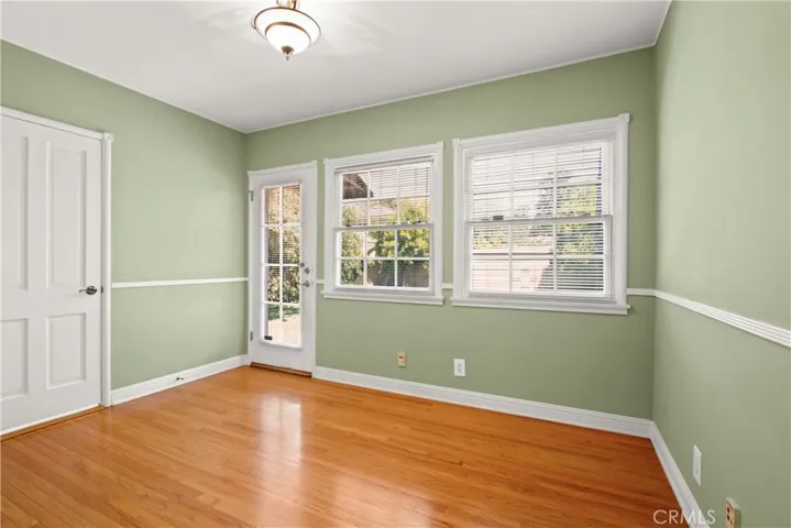 408 N Beachwood Drive, Burbank, California 91506