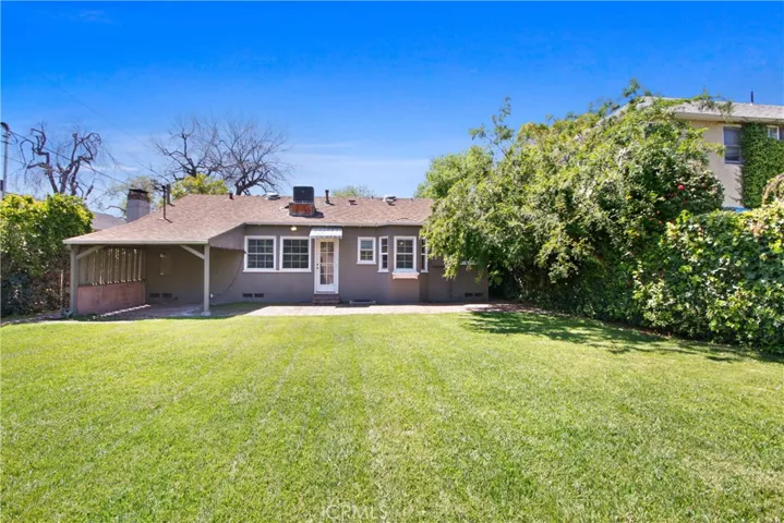 408 N Beachwood Drive, Burbank, California 91506
