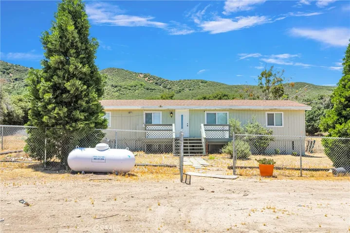 16685 State Highway 173, Hesperia, California 92345