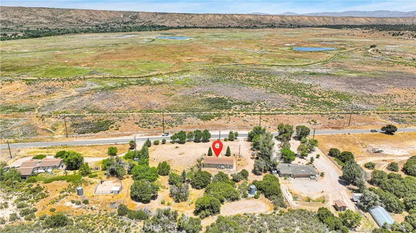 16685 State Highway 173, Hesperia, California 92345