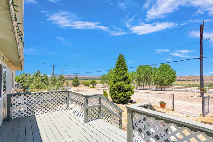 16685 State Highway 173, Hesperia, California 92345