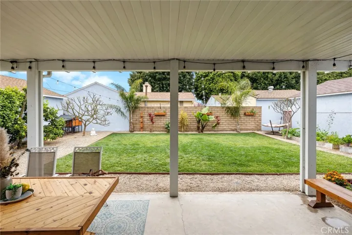7044 E Parkcrest Street, Long Beach, California 90808