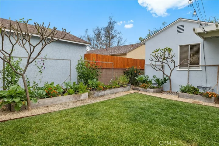 7044 E Parkcrest Street, Long Beach, California 90808
