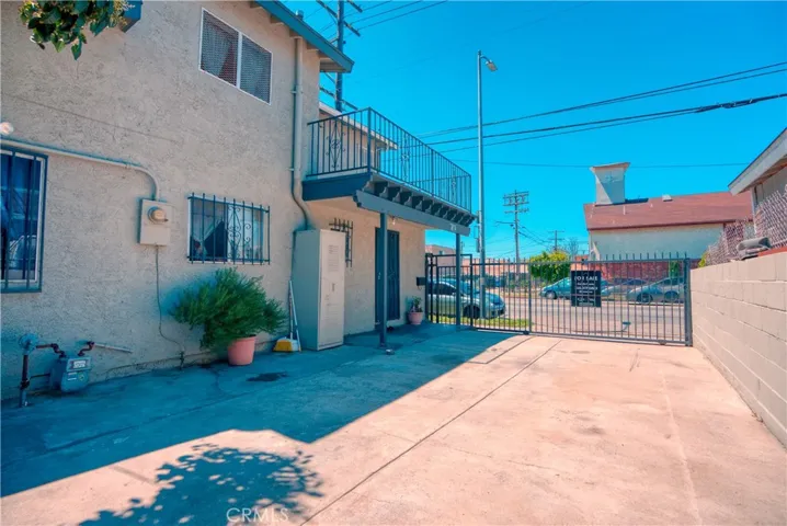 3814 S Normandie Avenue, Los Angeles, California 90037