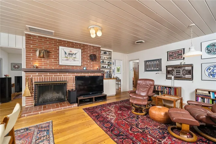 533 Baughman Avenue, Claremont, California 91711