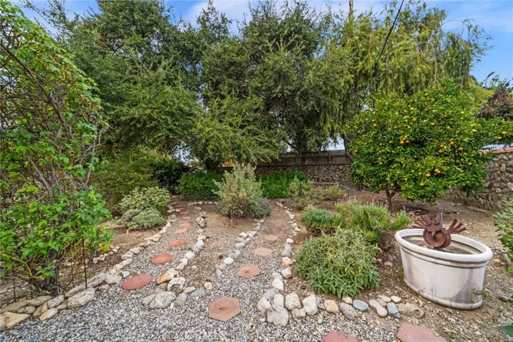 533 Baughman Avenue, Claremont, California 91711