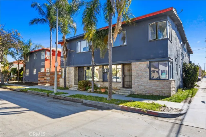 728 Cerritos Avenue, Long Beach, California 90813