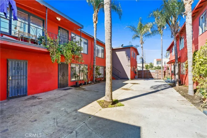 728 Cerritos Avenue, Long Beach, California 90813