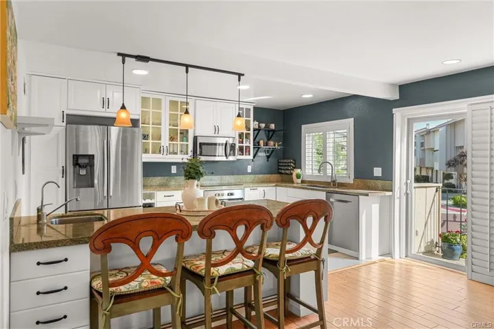 28137 Ridgepoint Court, Rancho Palos Verdes, California 90275