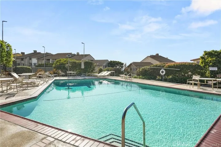 28137 Ridgepoint Court, Rancho Palos Verdes, California 90275