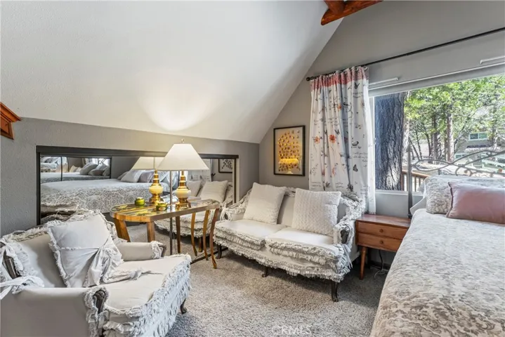 173 Hillcrest Court, Lake Arrowhead, California 92352