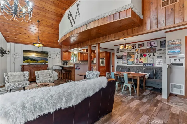 173 Hillcrest Court, Lake Arrowhead, California 92352