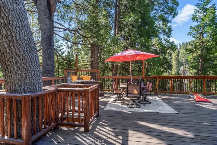 173 Hillcrest Court, Lake Arrowhead, California 92352