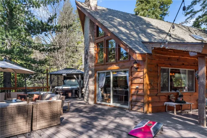 173 Hillcrest Court, Lake Arrowhead, California 92352