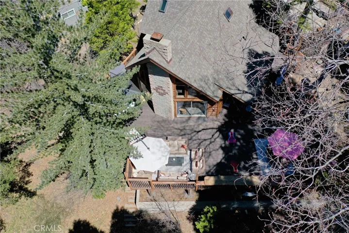 173 Hillcrest Court, Lake Arrowhead, California 92352