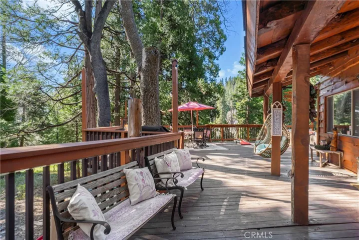 173 Hillcrest Court, Lake Arrowhead, California 92352