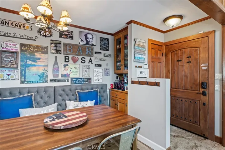 173 Hillcrest Court, Lake Arrowhead, California 92352