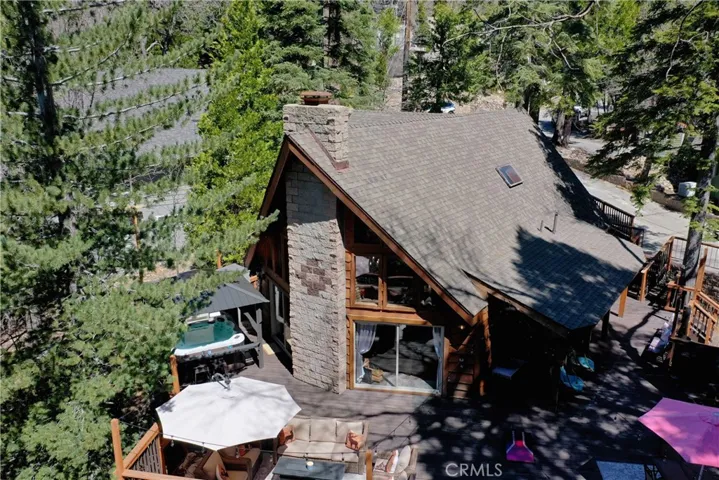 173 Hillcrest Court, Lake Arrowhead, California 92352